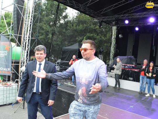 Samochód-łódka i nagroda główna dla wolontariuszki. VIDEO!