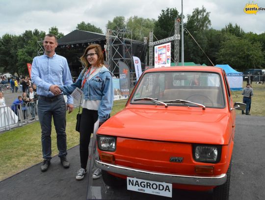 Samochód-łódka i nagroda główna dla wolontariuszki. VIDEO!