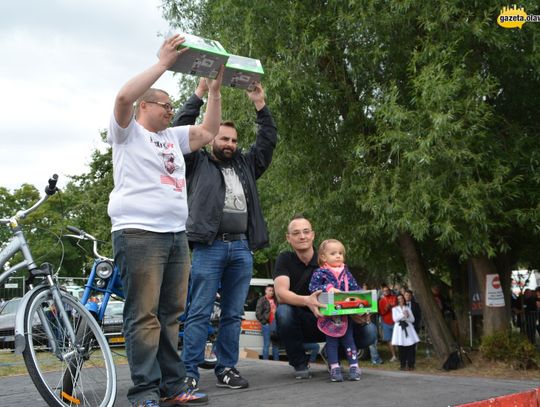 Samochód-łódka i nagroda główna dla wolontariuszki. VIDEO!