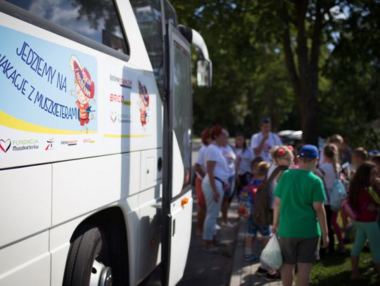 Dzieci z powiatu oławskiego pojadą na „Wakacje z Muszkieterami”