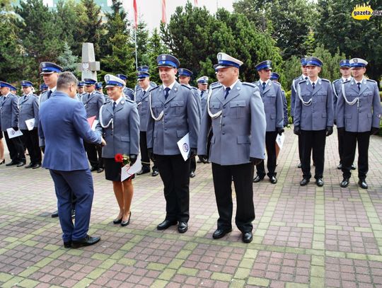 Mundur to prestiż i wielki obowiązek. Kto awansował, a kto dostał nagrodę?