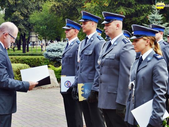 Mundur to prestiż i wielki obowiązek. Kto awansował, a kto dostał nagrodę?