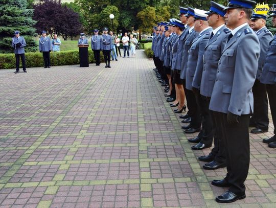 Mundur to prestiż i wielki obowiązek. Kto awansował, a kto dostał nagrodę?