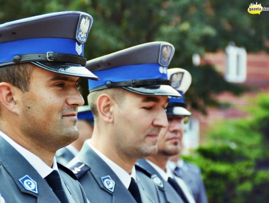 Mundur to prestiż i wielki obowiązek. Kto awansował, a kto dostał nagrodę?