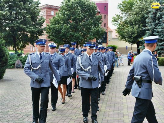 Mundur to prestiż i wielki obowiązek. Kto awansował, a kto dostał nagrodę?