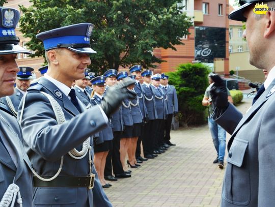 Mundur to prestiż i wielki obowiązek. Kto awansował, a kto dostał nagrodę?