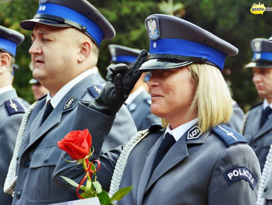 Mundur to prestiż i wielki obowiązek. Kto awansował, a kto dostał nagrodę?