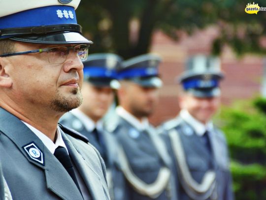 Mundur to prestiż i wielki obowiązek. Kto awansował, a kto dostał nagrodę?