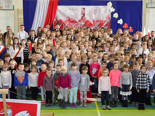 250 osób dla Niepodległej 250 osób dla Niepodległej