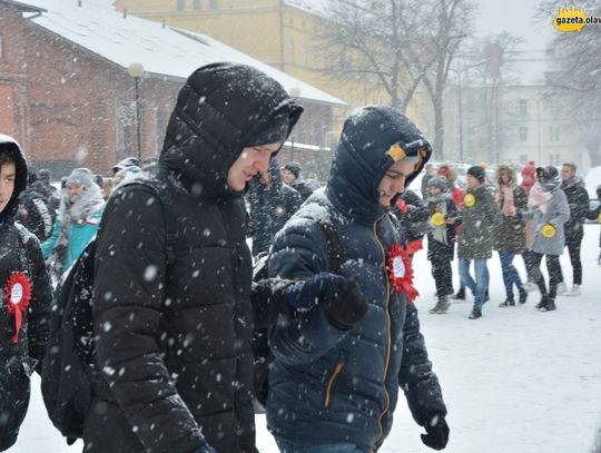 Takiego poloneza jeszcze nie było! Jak z "Krainy lodu"