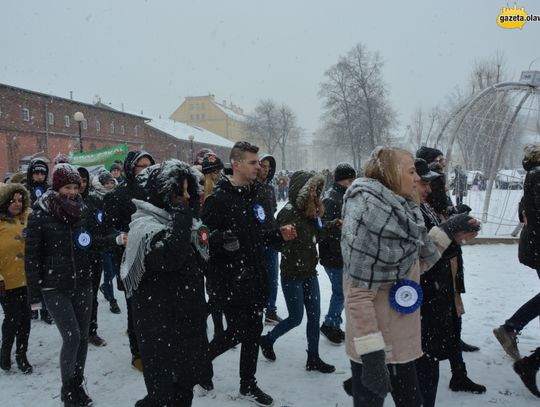 Takiego poloneza jeszcze nie było! Jak z "Krainy lodu"