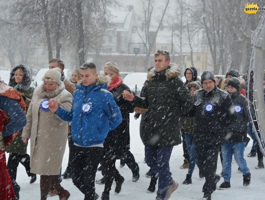 Takiego poloneza jeszcze nie było! Jak z "Krainy lodu"