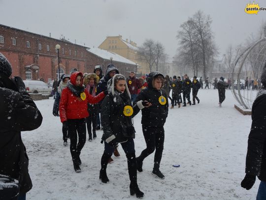 Takiego poloneza jeszcze nie było! Jak z "Krainy lodu"