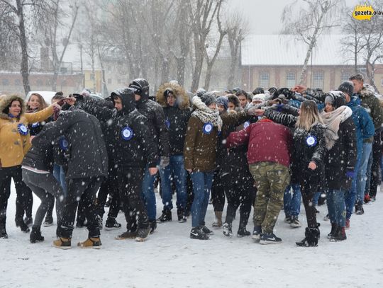 Takiego poloneza jeszcze nie było! Jak z "Krainy lodu"