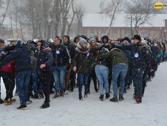 Takiego poloneza jeszcze nie było! Jak z "Krainy lodu"