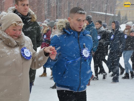 Takiego poloneza jeszcze nie było! Jak z "Krainy lodu"