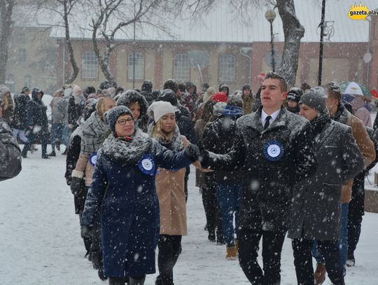 Takiego poloneza jeszcze nie było! Jak z "Krainy lodu"