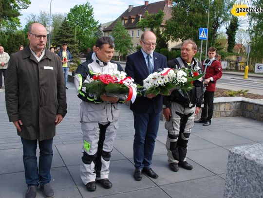 Rajdokonferencja pod pomnikiem