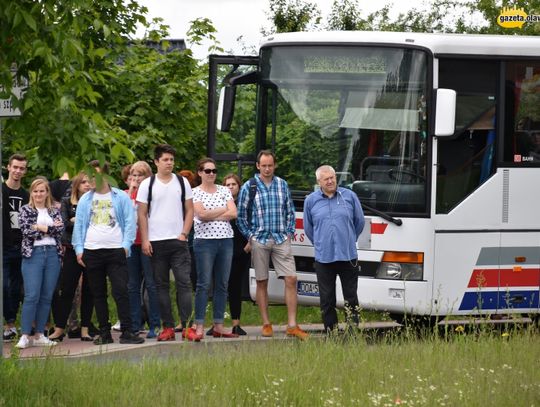 Strzały, strach, helikoptery i walka o życie. ZDJĘCIA