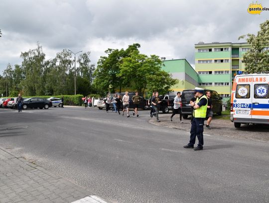 Strzały, strach, helikoptery i walka o życie. ZDJĘCIA