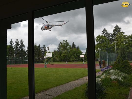 Strzały, strach, helikoptery i walka o życie. ZDJĘCIA