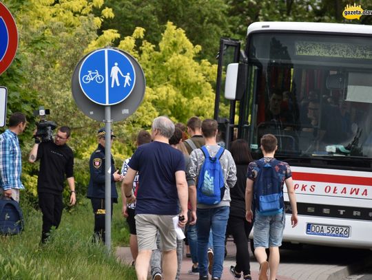 Strzały, strach, helikoptery i walka o życie. ZDJĘCIA