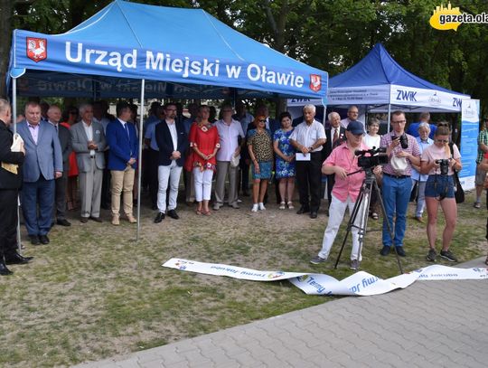 Basen oficjalnie otwarty! ZDJĘCIA