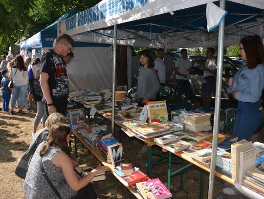 Pomagają, jeżdżą na motocyklach i bawią się. ZDJĘCIA