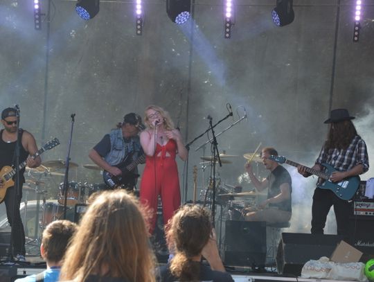 Pomagają, jeżdżą na motocyklach i bawią się. ZDJĘCIA