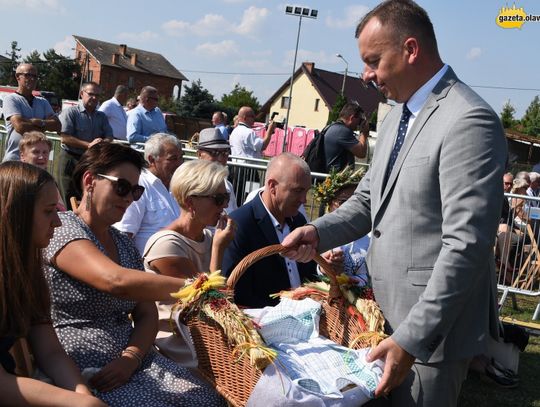 Zrobiły najpiękniejszy wieniec! ZDJĘCIA