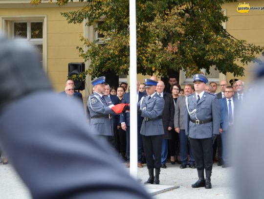 Honor, męstwo i duma - oławska policja ma sztandar. ZDJĘCIA