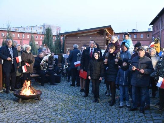 Wspólnie śpiewali Niepodległej (GALERIA)