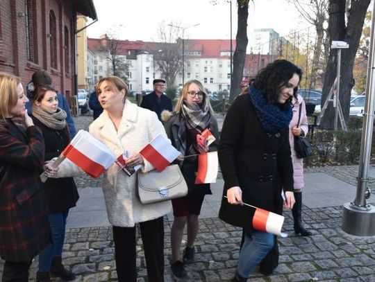 Wspólnie śpiewali Niepodległej (GALERIA)