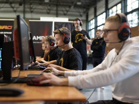 Podsumowanie SUPER GAME e-sport w Oławie