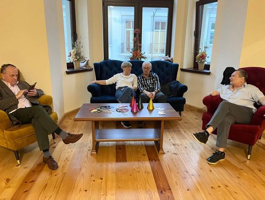 Tak bawili się oławscy seniorzy przy gorących latynoskich rytmach